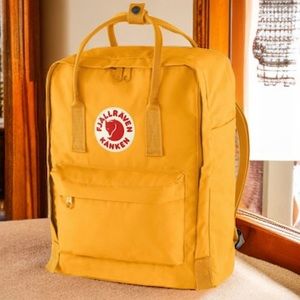 NWT Fjallraven Kanken Backpack